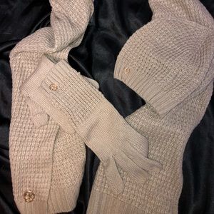 Matching scarf,hat and gloves set